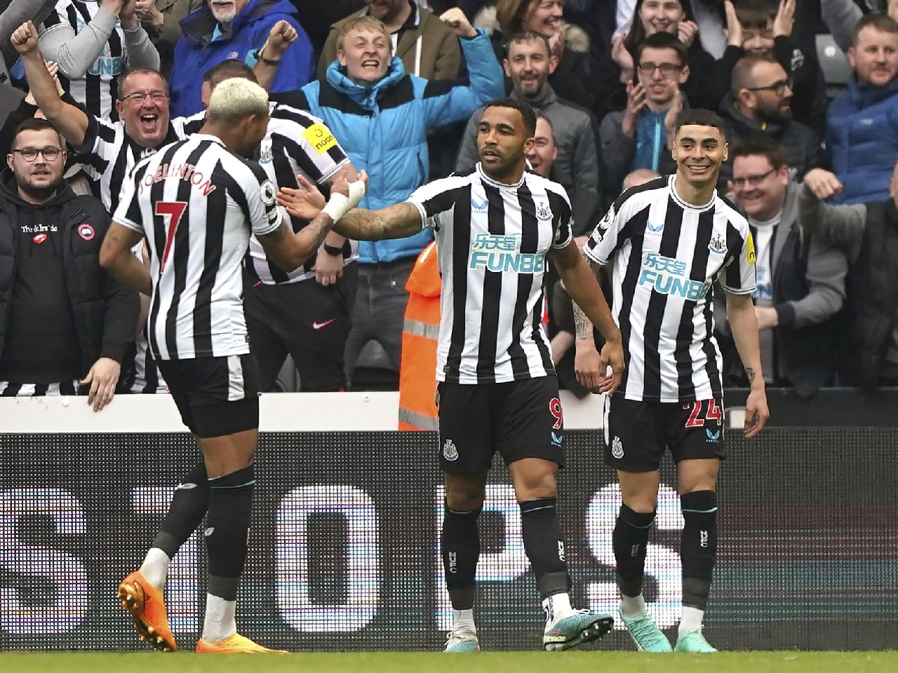 Premier League: Newcastle hit troubled Spurs for six to shatter their top four bid