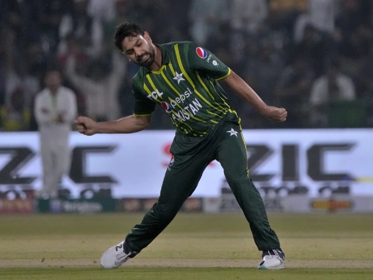 Haris Rauf stars Pakistan thump New Zealand in Babar Azam