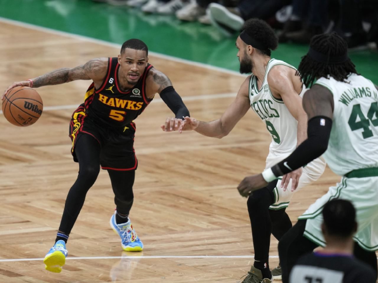 Celtics dominate Hawks to lead series 2-0